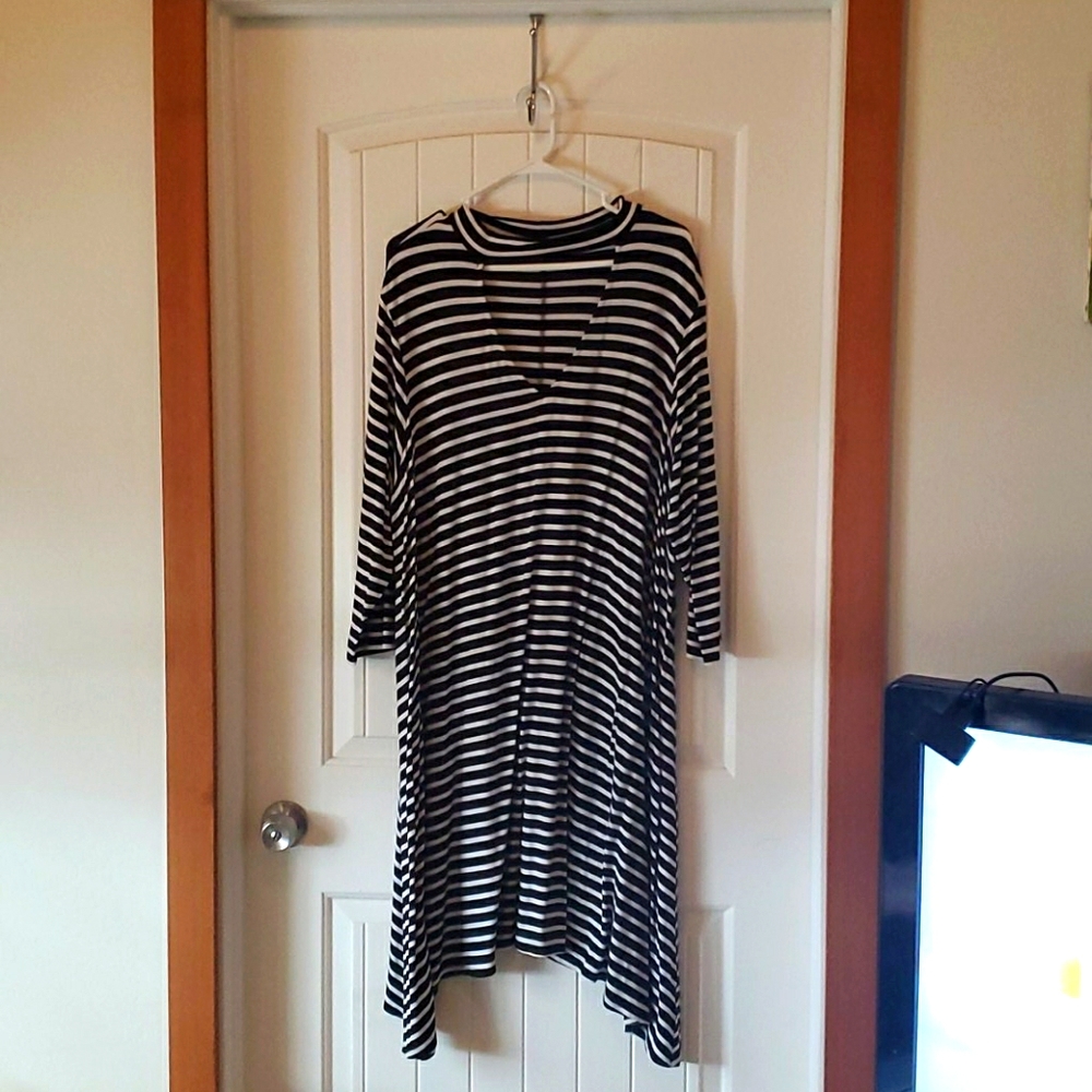 Striped Sharkbite Hem Dress 3x